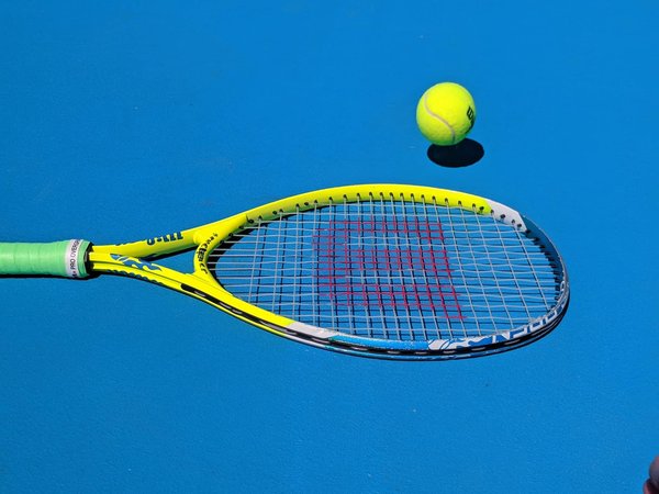 Quelles sont les activités sportives proposées au lycée et comment s'y inscrire?